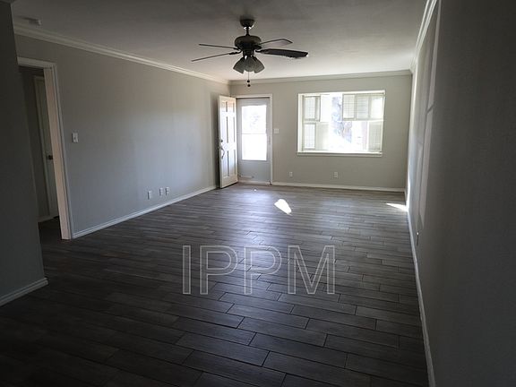 3rd image of 1716 Palm Valley Dr W