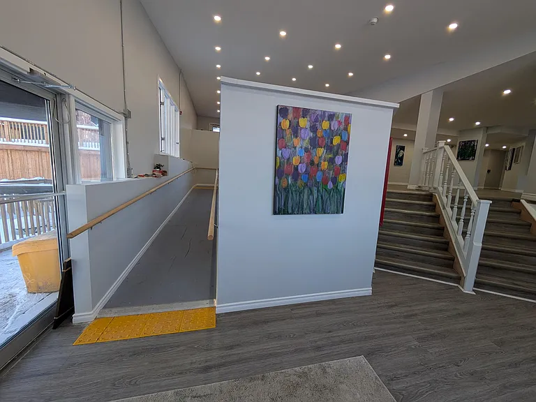 37 Skydeck Rd — Photo 8
