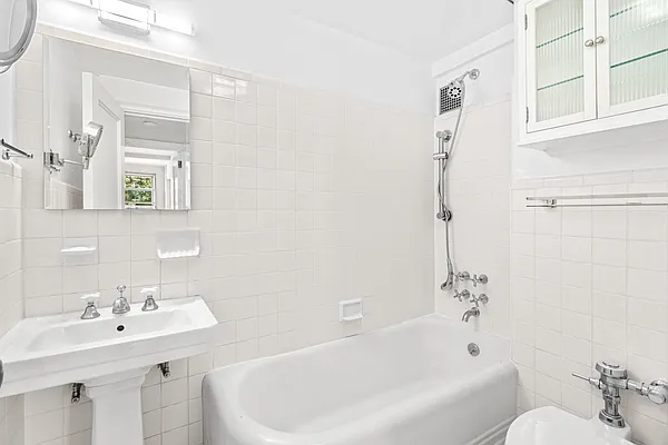 Rented by Keller Williams NYC | media 5