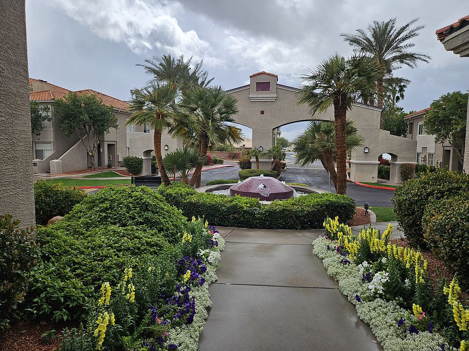 2nd image of 3830 S Lakewood Pkwy #3067