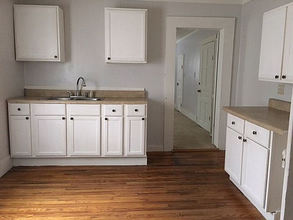 4th image of 311 Leigh St