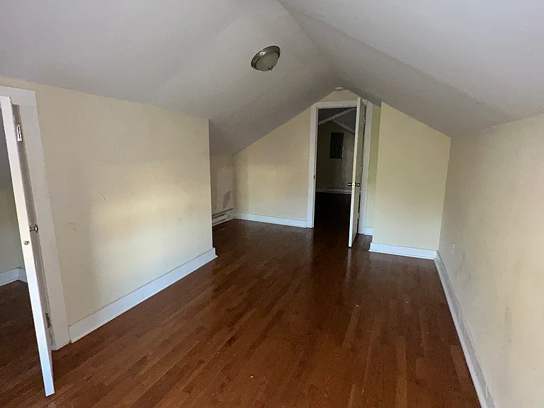 133 Hobart St #2B — Photo 11