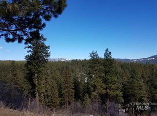 21 Meadow Ln, Boise, ID 83716