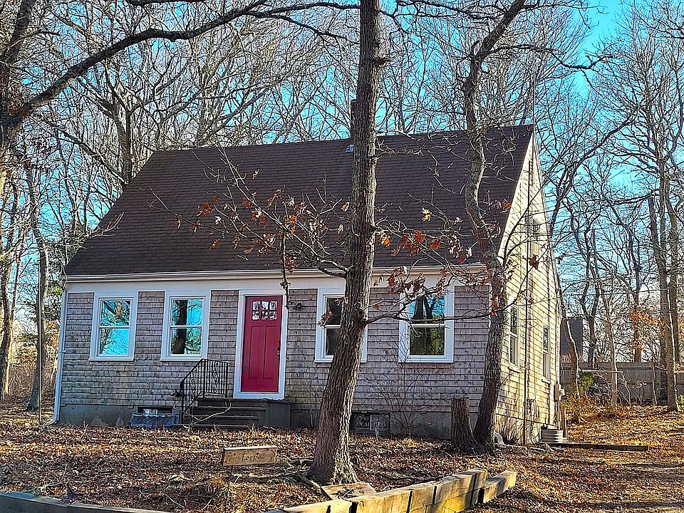 1st image of 14 S Yarmouth Road