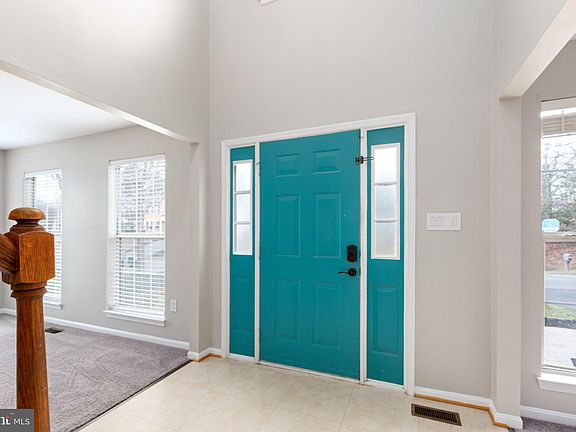 3rd image of 5932 Cambridge Dr