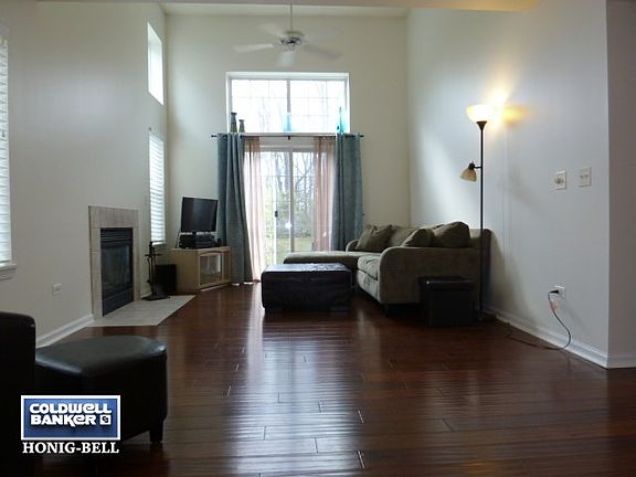 4th image of 2432 Wilton Ln #2432