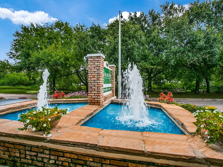 Bellaire Oaks Apartments — Photo 51