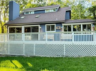2120 Apley Dr, Bushkill, PA 18324