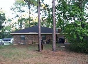2nd image of 207 Silver Leaf Dr