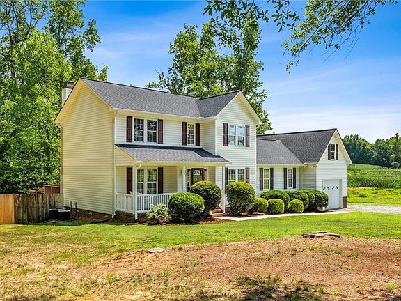 2nd image of 514 Beckenhill Dr