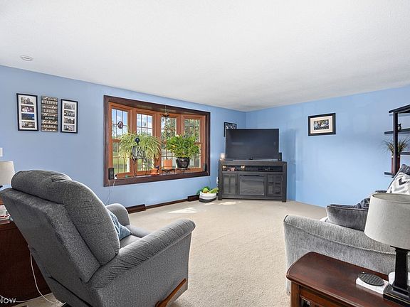4th image of 6641 Hillfield St NW