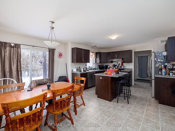 5th image of 260 Spring Creek Rd