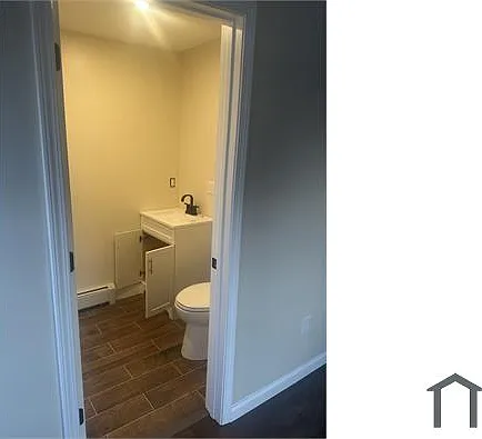 3 bed, 990 sqft, $2,650 — Photo 4