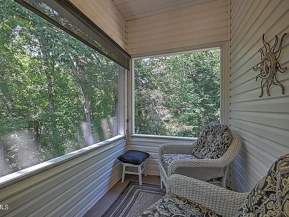 4th image of 156 Warrior Falls Dr