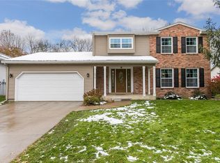 6810 Kent Dr NE, Cedar Rapids, IA 52402