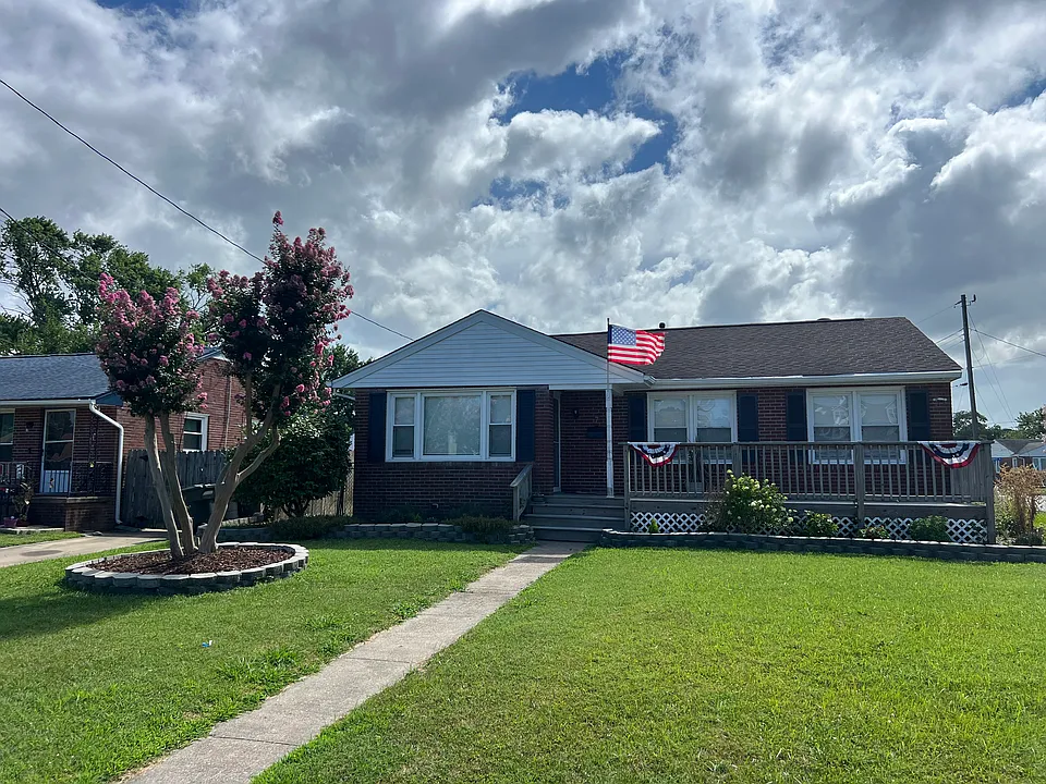 7 Reynolds Dr