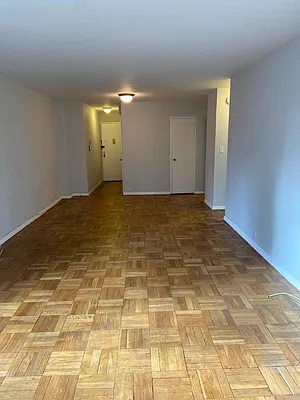 Rented by The Bracha Group | media 8