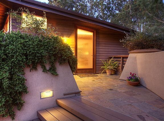 Designed by Del Mar architect