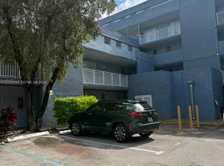The Beach Club At Fontain, Miami, FL 33172