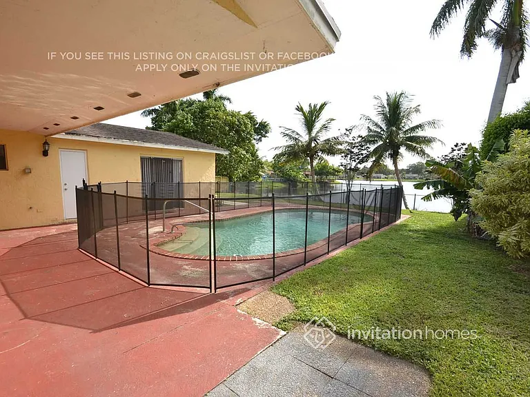 5131 SW 101st Ter — Photo 17
