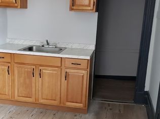 24 Coomes St #4, Springfield, MA 01108