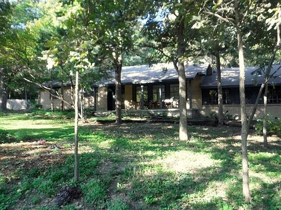 2nd image of 1008 Crestview Dr
