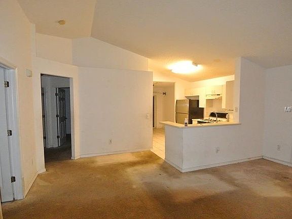 3rd image of 13108 Carrollwood Creek Dr
