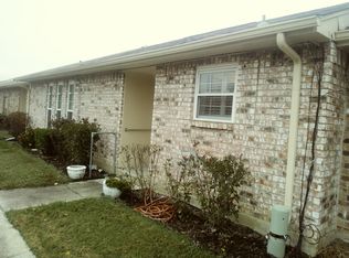 31 E Mountain Creek Ct, Grand Prairie, TX 75052