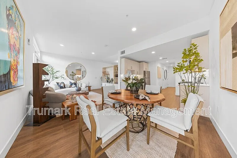 218 N El Molino Ave #429
