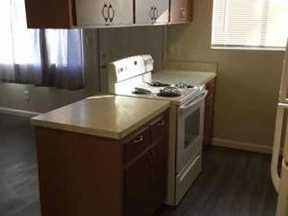 2nd image of 2423 North Ave #I