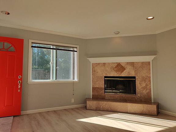 4th image of 6308 Hillmont Dr