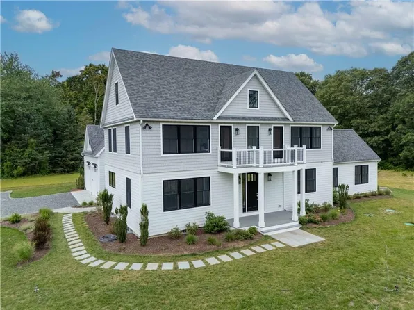 416B Bridgetown Rd, Saunderstown, RI 02874