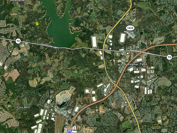 3rd image of 8421 Bradford Rd NW