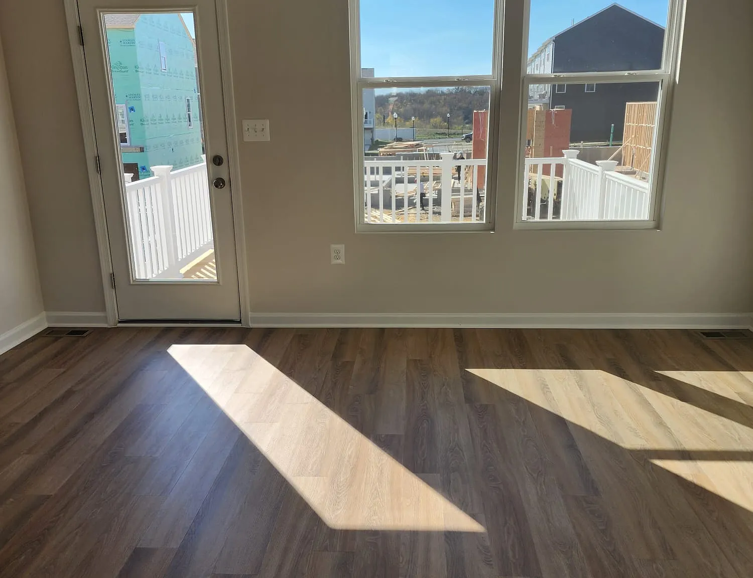 2 bed, 2.5 bath, 1500 sqft, $1,850 — Photo 4