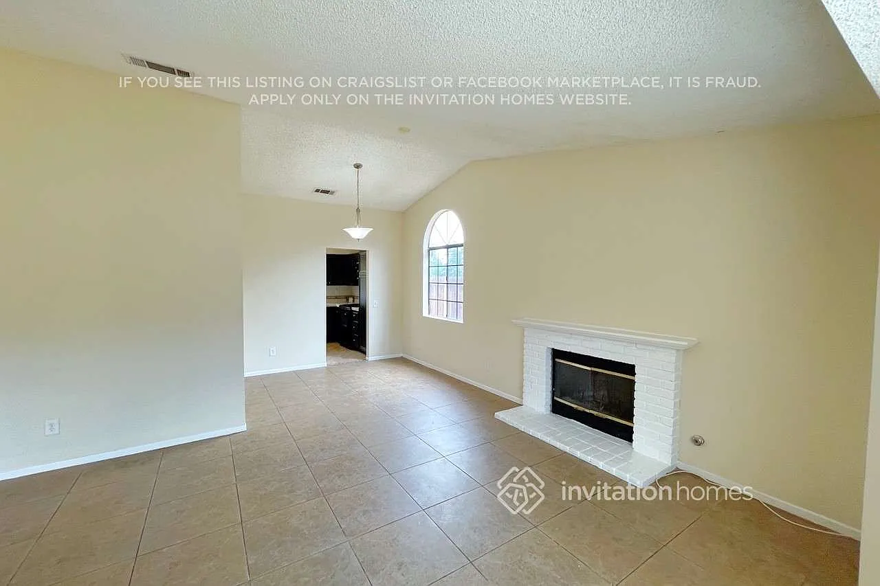 19086 Reindeer Dr Lake Elsinore, CA 92530 — Photo 4