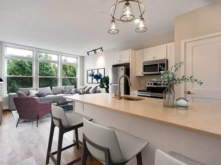 1238 Light St — Photo 15