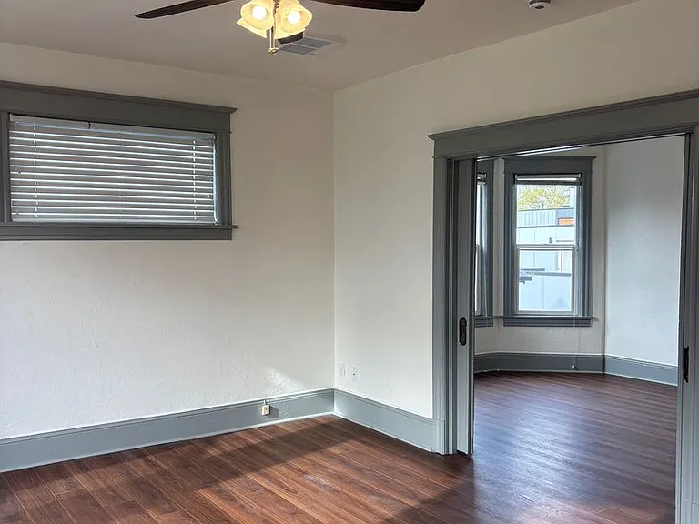 Terrace Arms Apartments — Photo 16