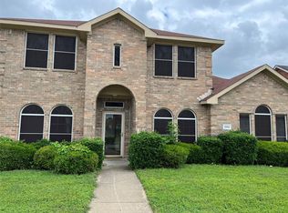 1082 Suffolk Ln, Cedar Hill, TX 75104