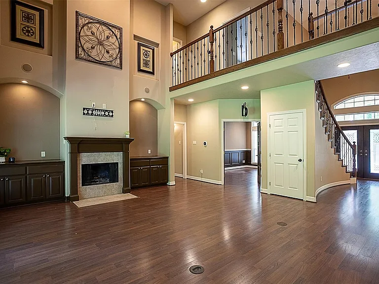 289 Broadmoor Dr — Photo 19