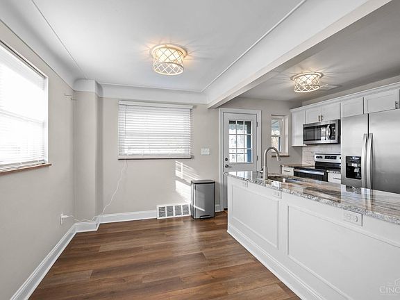 4th image of 6097 W Fordham Pl