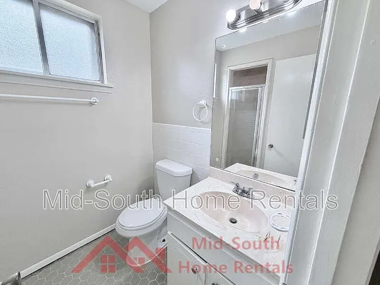 3856 Warrington Cv — Photo 16