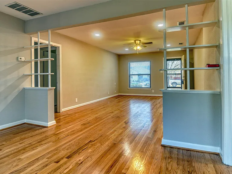 1623 Belgrade Ave — Photo 6