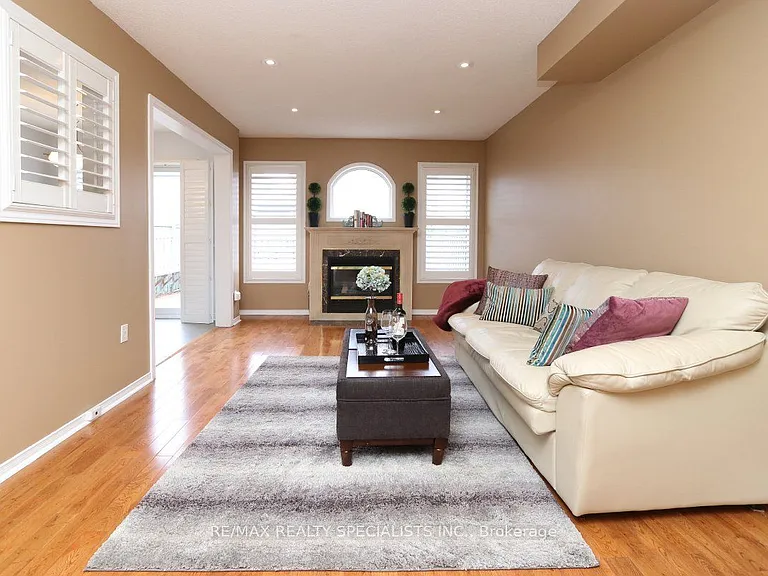 5817 Questman Holw — Photo 9