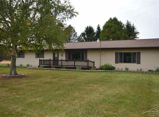 1310 S Fordney Rd, Hemlock, MI 48626