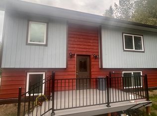 3080 Treaty St APT B, North Pole, AK 99705