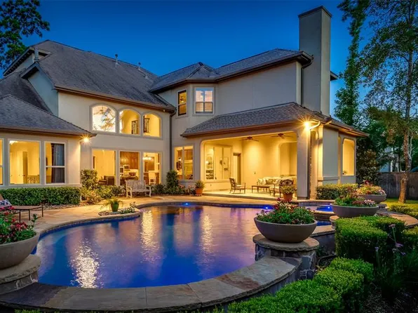 38 W Loftwood Cir, Spring, TX 77382