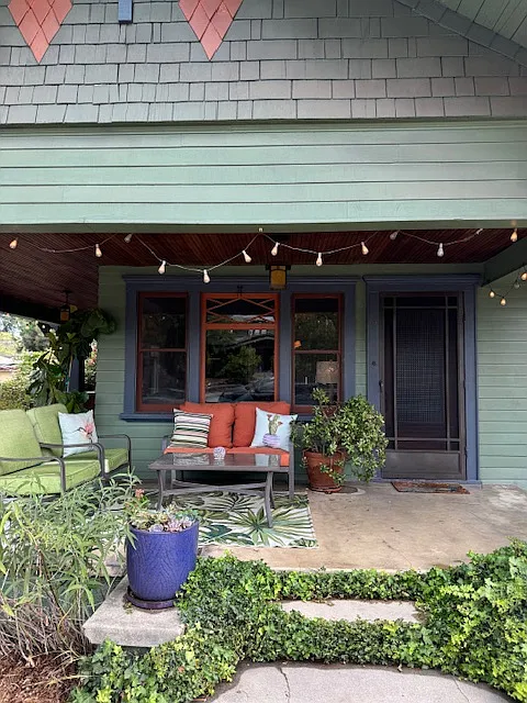 432 E Colorado Blvd — Photo 2