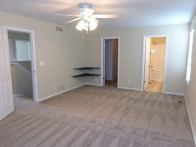 10910 Steele St — Photo 8