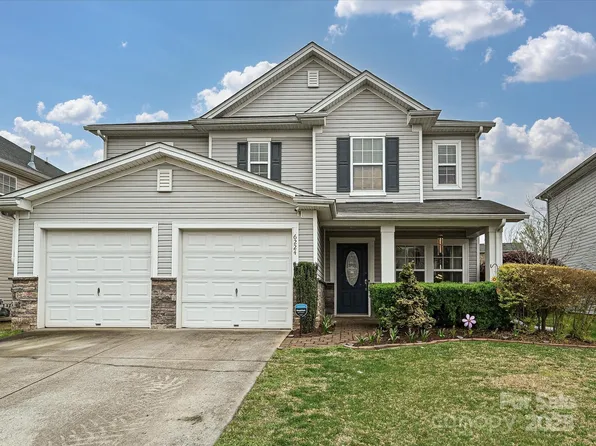 6224 Woodland Commons Dr, Charlotte, NC 28269