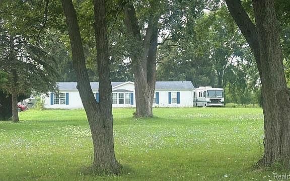 2nd image of 2383 Tomlinson Rd